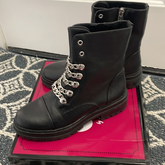 Circus by Sam Edelman Women’s Lug Sole Boots - Size 7.5 - Picture 5 of 6